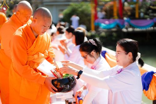 ภาพ No.184534:ปฐมกฐิน วัดพระธรรมกายนางาโน่ ประเทศญี่ปุ่น สร้างห้องครัวมหาทานบารมีและหอฉัน บูชาธรรม 80 ปีหลวงพ่อธัมมชโย วันที่ 13 พฤศจิกายน พ.ศ. 2567