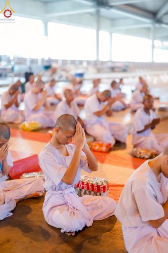 ภาพ No.214567:วันศุกร์ที่ 4 เมษายน พ.ศ.2568 นาคธรรมทายาทตักบาตรพระพี่เลี้ยง ในโครงการบรรพชาสามเณร ฟื้นฟูพระพุทธศาสนาทั่วไทย ณ วิหารคด 22 วัดพระธรรมกาย