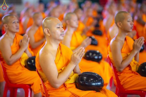 ภาพ No.137143:พิธีตักบาตร และปฏิบัติธรรม ในวันวิสาขบูชา วันพุธที่ 22 พฤษภาคม พ.ศ. 2567 ( วันพระขึ้น15 ค่ำ เดือน 6 ) ณ วัดพระธรรมกาย จ.ปทุมธานี