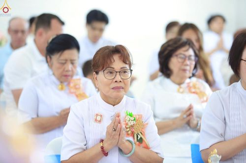 ภาพ No.239654:วันอาทิตย์ ที่ 17 สิงหาคม พ.ศ. 2568 พิธีทอดผ้าป่าฉลองครบรอบ 27 ปี วัดพระธรรมกายซีแอตเติล รัฐวอชิงตัน ประเทศสหรัฐอเมริกา