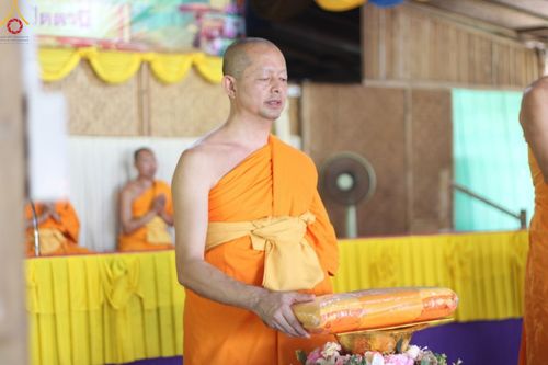 ภาพ No.83127:พิธีทอดผ้าป่ากำเเพงเเก้วเฟส 2 เฟสสำเร็จ  แผ่นดินอันศักดิ์สิทธิ์ สถานที่สถาปนา ปทุมเจดีย์ พระพุทธเจ้าห้าพระองค์  ณ ศูนย์อบรมเยาวชนปัตตานี อ.หนองจิก จ.ปัตตานี ในวันอาทิตย์ ที่ 25 มิถุนายน พ.ศ. 2566