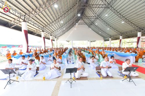 ภาพ No.175551:พิธีถวายมหาสังฆทาน 348 วัด ฉลองครบรอบ 8 ปี ธุดงค์สถานอำนาจเจริญ บูชาธรรม 80 ปี หลวงพ่อธัมมชโย วันที่ 17 พฤศจิกายน พ.ศ. 2567