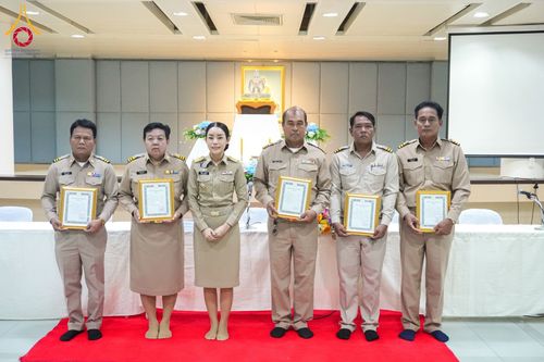 ภาพ No.122954:อำเภอคลองหลวง จัดประชุมกำนัน ผู้ใหญ่บ้าน แพทย์ประจำตำบล ผู้ช่วยผู้ใหญ่บ้าน สารวัตรกำนัน ฯลฯ ประจำเดือนกุมภาพันธ์ พ.ศ. 2567 ณ วัดพระธรรมกาย