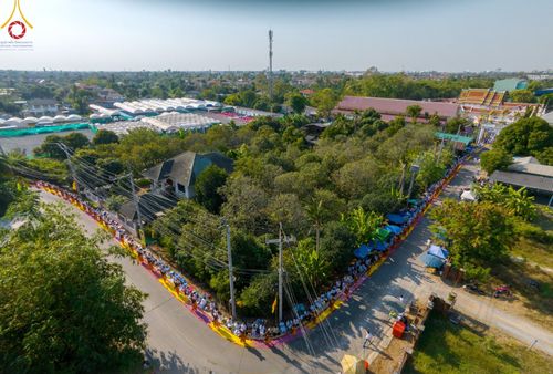 ภาพ No.195445:พิธีต้อนรับพระธรรมยาตรา ณ อนุสรณ์สถานลำดับที่ 4 สถานที่เกิดด้วยกายธรรม วัดโบสถ์(บน) ต.บางคูเวียง จ.นนทบุรี ในโครงการธรรมยาตรา กตัญญูบูชา มหาปูชนียาจารย์ พระมงคลเทพมุนี(สด จนฺทสโร) พระผู้ปราบมาร อนุสรณ์สถาน 7 แห่ง ปีที่ 13 วันที่ 15 มกราคม พ.ศ. 2568