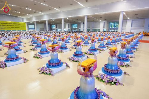 ภาพ No.134019:พิธีบูชาข้าวพระ  ในวันอาทิตย์ต้นเดือนที่ 7 เมษายน พ.ศ. 2567 ณ วัดพระธรรมกาย จ.ปทุมธานี