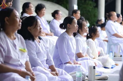 ภาพ No.158249:โครงการอบรมอุบาสก อุบาสิกาแก้ว  ตัวแทนทอดกฐิน 30,000 วัด ทั่วไทย บูชาธรรม 80 ปี หลวงพ่อธัมมชโย ระหว่างวันที่ 20-22 กันยายน พ.ศ. 2567 ณ จังหวัดบุรีรัมย์ รุ่นที่ 3