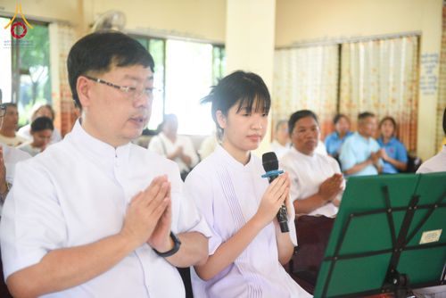 ภาพ No.175391:พิธีทอดกฐิน วัดซับดินดำ จ.สระบุรี ในโครงการกฐินสามัคคีทั่วไทย 30,000 วัด บูชาธรรม 80 ปี หลวงพ่อธัมมชโย โดยคณะศิษยานุศิษย์วัดพระธรรมกาย วันที่ 15 พฤศจิกายน พ.ศ. 2567