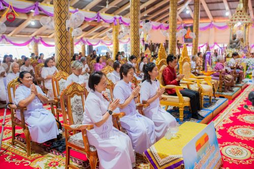 ภาพ No.178475:พิธีทอดกฐิน ณ วัดคลองราษฎ์เจริญ ต.ห้วยยั้ง อ.พรานกระต่าย จ.กำแพงเพชร ในโครงการทอดกฐินสามัคคีทั่วไทย 30,000 วัด บูชาธรรม 80 ปี หลวงพ่อธัมมชโย โดยคณะศิษยานุศิษย์วัดพระธรรมกาย วันที่ 14 พฤศจิกายน พ.ศ. 2567