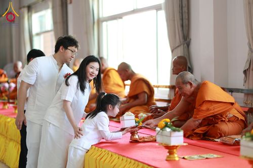 ภาพ No.181996:พิธีทอดกฐิน ณ วัดนิเวศน์ปวราราม จ.สุพรรณบุรี ในโครงการทอดกฐินสามัคคีทั่วไทย 30,000 วัด บูชาธรรม 80 ปี หลวงพ่อธัมมชโย โดยคณะศิษยานุศิษย์วัดพระธรรมกาย วันที่ 2 พฤศจิกายน พ.ศ. 2567