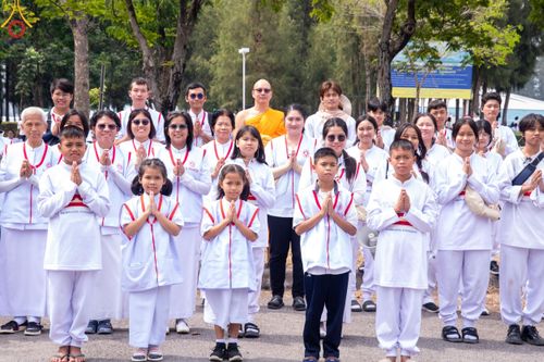 ภาพ No.121747:V.22 ต่อไป การเตรียมงาน เก็บงาน การรับบุญของเจ้าหน้าที่หน่วยงานต่างๆ เพื่อโครงการธรรมยาตรา กตัญญูบูชา มหาปูชนียาจารย์ พระมงคลเทพมุนี (สด จนฺทสโร) พระผู้ปราบมาร อนุสรณ์สถาน 7 แห่ง ปีที่ 12 ระหว่างวันที่ 2 - 31 มกราคม พ.ศ.2567