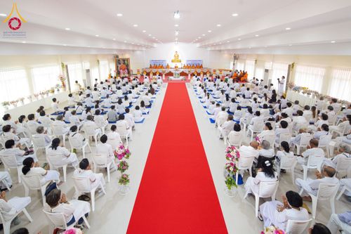 ภาพ No.174770:พิธีทอดกฐินสามัคคี ธรรมอุทยานบ้านแป้ง อำเภอพรหมบุรี จังหวัดสิงห์บุรี ในโครงการกฐินสามัคคีทั่วไทย 30,000 วัด บูชาธรรม 80 ปี หลวงพ่อธัมมชโย โดยคณะศิษยานุศิษย์วัดพระธรรมกาย วันที่ 26 ตุลาคม พ.ศ. 2567