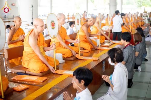 ภาพ No.209879:วันพุธที่ 26 กุมภาพันธ์ พ.ศ. 2568 พิธีบุพเปตพลี ครั้งที่ 159 ณ หอฉันคุณยายอาจารย์จันทร์ขนนกยูง วัดพระธรรมกาย