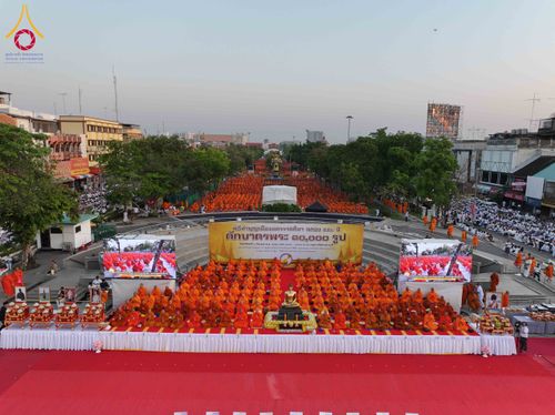 ภาพ No.312529:วันอาทิตย์ที่ 8 มีนาคม พ.ศ.2569 ทำบุญเมืองนครราชสีมา 558 ปี ตักบาตรพระ 10,000 รูป