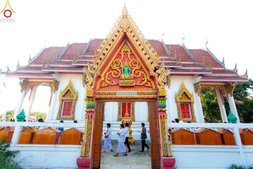 ภาพ No.189288:พิธีทอดผ้าป่าทำนุบำรุงศาสนสถาน ในโครงการธรรมยาตรา กตัญญูบูชา มหาปูชนียาจารย์ พระมงคลเทพมุนี(สด จนฺทสโร) พระผู้ปราบมาร อนุสรณ์สถาน 7 แห่ง ปีที่ 13 ณ วัดใหม่นพรัตน์  ต.เนินพระปรางค์ อ.สองพี่น้อง จ.สุพรรณบุรี วันที่ 5 มกราคม พ.ศ. 2568