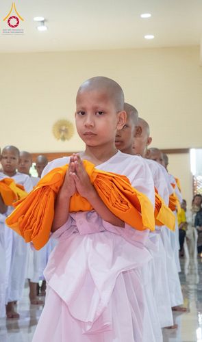 ภาพ No.58537:โครงการบรรพชาสามเณร ภาคฤดูร้อน เฉลิมพระเกียรติพระบาทสมเด็จพระเจ้าอยู่หัว เนื่องในโอกาส พระราชพิธีมหามงคลเฉลิมพระชนมพรรษา 6 รอบ 28 กรกฎาคม พ.ศ. 2567 ระหว่างวันที่ 20 เมษายน ถึง 6 พฤษภาคม 2567 ณ วัดกลางธนรินทร์ (ธรรมอุทยานบ้านแป้ง)