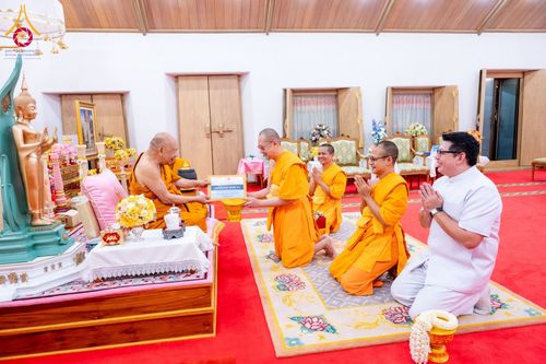 ภาพ No.159318:วันศุกร์ที่ 25 กันยายน พ.ศ. 2567 วัดพระธรรมกาย มูลนิธิธรรมกาย และคณะศิษยานุศิษย์ฯ ร่วมสมทบกัปปิยภัณฑ์ จำนวน 200,000 บาท สนับสนุนสำนักงานเจ้าคณะใหญ่หนตะวันออก ฝ่ายสาธารณสงเคราะห์ของมหาเถรสมาคม เพื่อช่วยเหลือผู้ประสบอุทกภัย