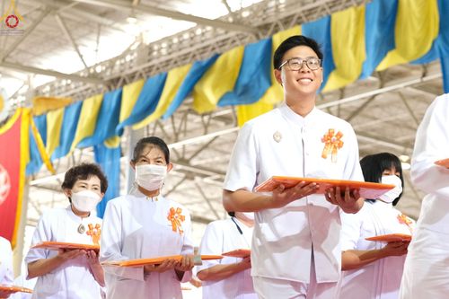 ภาพ No.89024:พิธีทอดผ้าป่าสมทบกฐินครั้งที่ 2 วันศุกร์ที่ 29 กันยายน พ.ศ. 2566 วันเพ็ญขึ้น 15 ค่ำ เดือน 10 ณ ห้องแก้วสารพัดนึก 1 วัดพระธรรมกาย