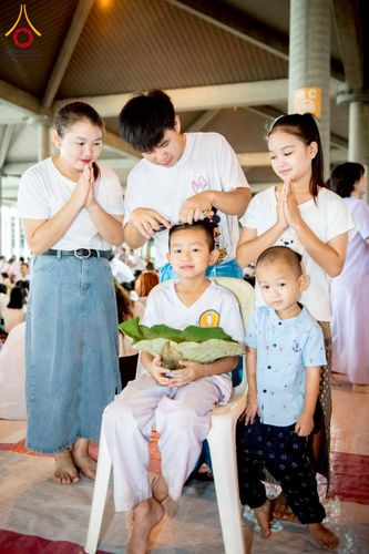 ภาพ No.214258:วันอาทิตย์ที่ 30 มีนาคม พ.ศ. 2568  พิธีปลงผมสามเณรฟื้นฟูทั่วไทย ณ มหารัตนวิหารคด คอร์ 22 วัดพระธรรมกาย จ.ปทุมธานี