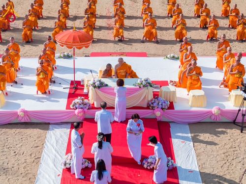 ภาพ No.162065:พิธีโปรยรัตนชาติ ลานอเนกประสงค์พญานาค 4 ตระกูล วันพฤหัสบดีที่ 17 ตุลาคม พ.ศ. 2567 ณ พุทธอุทยานนานาชาติ จังหวัดหนองคาย