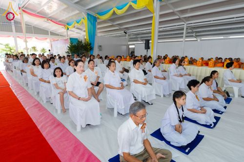 ภาพ No.174000:พิธีทอดกฐิน ศูนย์เบญจธรรม จ.ปทุมธานี ในโครงการกฐินสามัคคีทั่วไทย 30,000 วัด บูชาธรรม 80 ปี หลวงพ่อธัมมชโย โดยคณะศิษยานุศิษย์วัดพระธรรมกาย วันที่ 11 พฤศจิกายน พ.ศ. 2567