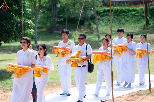 ภาพ No.142403:พิธีทอดผ้าป่า เพื่อสมทบทุนสร้างมหาวิหาร วันเสาร์ ที่ 22 มิถุนายน พ.ศ. 2567 ณ ศูนย์ปฏิบัติธรรมแก้วภูเรือ อ.ภูเรือ จ.เลย