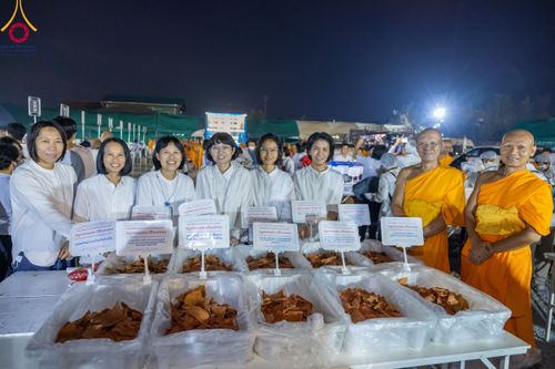 ภาพ No.109154:พิธีถวายภัตตาหารเป็นสังฆทาน แด่คณะพระธรรมยาตราฯ วันที่ 10 มกราคม พ.ศ. 2567 ณ อนุสรณ์สถานคลองบางนางแท่น อ.สามพราน จ.นครปฐม