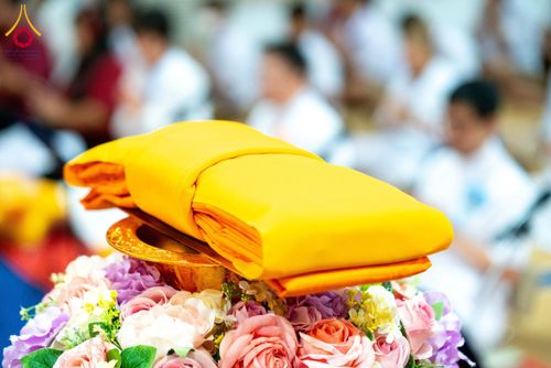 ภาพ No.204930:พิธีทอดผ้าป่าทำนุบำรุงศาสนสถาน ณ วัดแก้วบัวเกษร ตำบลระแหง อำเภอลาดหลุมแก้ว จังหวัดปทุมธานี ในโครงการธรรมยาตรา กตัญญูบูชา มหาปูชนียาจารย์ พระมงคลเทพมุนี(สด จนฺทสโร) พระผู้ปราบมาร อนุสรณ์สถาน 7 แห่ง ปีที่ 13 วันที่ 30 มกราคม พ.ศ. 2568