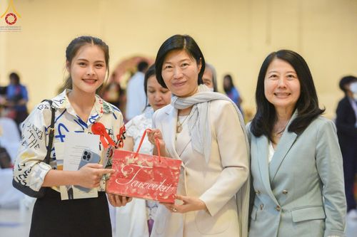 ภาพ No.122817:พิธีมอบโล่และใบประกาศเกียรติคุณ โครงการเจริญพระพุทธมนต์บทธัมมจักกัปปวัตนสูตร โรงเรียนที่มีผลการดำเนินกิจกรรมดีเด่น จังหวัดสระบุรี ณ ห้างทวีกิจ คอมเพล็กซ์ อ.เมือง จ.สระบุรี วันศุกร์ที่ 2 กุมภาพันธ์ พ.ศ. 2567