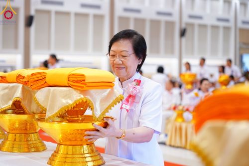 ภาพ No.95075:พิธีทอดกฐินสามัคคีทั่วไทย 5,000 วัด ณ สถาบันธรรมชัย จ.อยุธยา วันที่ 12 พฤศจิกายน พ.ศ. 2566