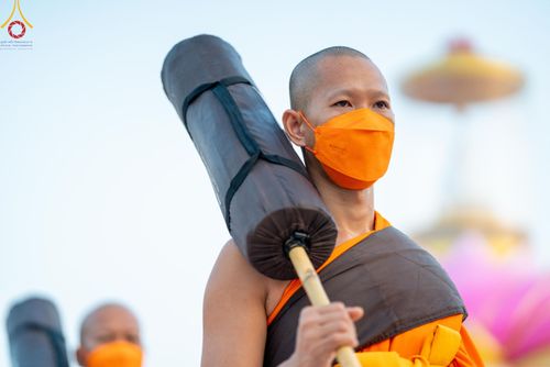ภาพ No.110793:พระธรรมยาตราร่วมปฏิบัติธรรม และถ่ายภาพหมู่ประวัติศาสตร์ ในโครงการธรรมยาตรากตัญญูบูชา มหาปูชนียาจารย์ พระมงคลเทพมุนี(สด จนฺทสโร) พระผู้ปราบมาร อนุสรณ์สถาน 7 แห่ง ปีที่ 12 วันที่ 12 มกราคม พ.ศ. 2567 ณ วัดสองพี่น้อง จ.สุพรรณบุรี