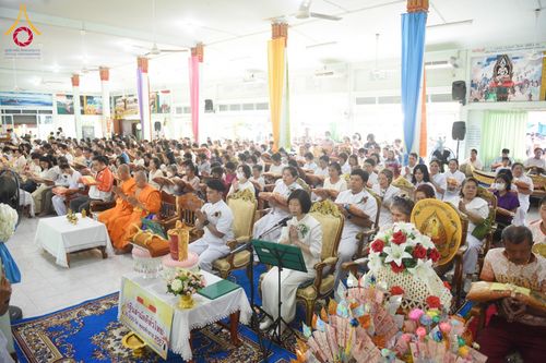 ภาพ No.170038:พิธีทอดกฐิน ณ วัดดาวเรือง จ.สระบุรี ในโครงการกฐินสามัคคีทั่วไทย 30,000 วัด บูชาธรรม 80 ปี หลวงพ่อธัมมชโย โดยคณะศิษยานุศิษย์วัดพระธรรมกาย วันที่ 26 ตุลาคม พ.ศ. 2567