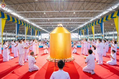 ภาพ No.88578:พิธีจุดเทียนใจ ไฟนิรันดร์ อนันตชัย วันอาทิตย์ที่ 24 กันยายน พ.ศ. 2566 ณ สภาธรรมกายสากล วัดพระธรรมกาย