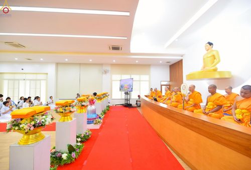 ภาพ No.249922:วันอังคารที่ 30 กันยายน พ.ศ. 2568 พิธีตอกเสามงคลต้นแรกอาคารเศรษฐีถาวร ที่พักผู้มาปฏิบัติธรรม ณ ศูนย์ปฏิบัติธรรมจันทบุรี