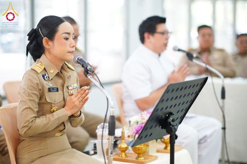 ภาพ No.176565:ชมรมกำนัน ผู้ใหญ่บ้านฯ อ.คลองหลวง ทอดผ้าป่าสมทบโครงการกฐินสามัคคีทั่วไทย 30,000 วัด วันที่ 4 พฤศจิกายน พ.ศ. 2567 ณ วัดพระธรรมกาย อ.คลองหลวง จ.ปทุมธานี