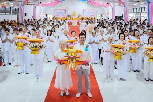 ภาพ No.272251:วันเสาร์ที่ 1 พฤศจิกายน พ.ศ. 2568 พิธีทอดกฐินสามัคคี สร้างกุฏิหมู่สามเณร ณ ศูนย์ปฏิบัติธรรมเบญจธรรม ปทุมธานี  ต.บ้านปทุม อ.สามโคก จ.ปทุมธานี