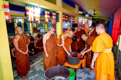 ภาพ No.187309:Photo Story มหัศจรรย์อินเดีย บรรพชาเณร 500 รูป EP.1 โครงการบรรพชาสามเณร 500 รูป  ณ วัดสัทธนารามา บานาวิหาร รัฐอรุนาจาล ประเทศอินเดีย ตั้งแต่วันที่ 28 พฤศจิกายน พ.ศ. 2567