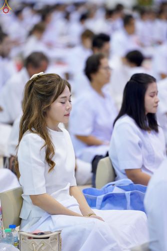 ภาพ No.323627:วันที่ 22 เมษายน พ.ศ.2569(วันคุ้มครองโลก) งานถวายมหาสังฆทาน 40,000 กว่าวัดทั่วประเทศ พิธีภาคสาย ปฏิบัติธรรม ,  พิธีมอบปัจจัยช่วยเหลือครู 4 จังหวัดชายแดนภาคใต้