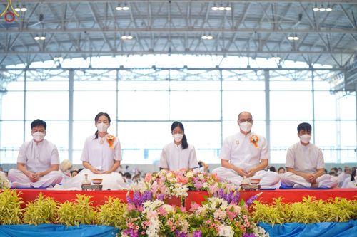 ภาพ No.75531:วัดพระธรรมกายจัด งานบุญวันอาทิตย์ต้นเดือน  มีกิจกรรมดังนี้ พิธีตักบาตร, พิธีบูชาข้าวพระ พระธรรมยาตรารับประกาศนียบัตร โครงการธรรมยาตราฯ ปีที่ 11 ในวันที่ 5 กุมภาพันธ์ พ.ศ. 2566 ณ วัดพระธรรมกาย อ.คลองหลวง จ.ปทุมธานี