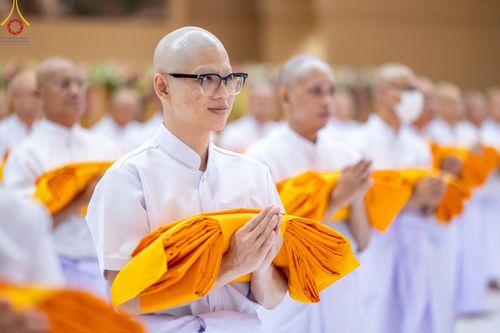 ภาพ No.217167:วันเสาร์ที่ 12 เมษายน พ.ศ. 2568 พิธีบรรพชา พิธีขอศีลและขอนิสสัย พิธีมอบบาตร ในโครงการอุปสมบทหมู่ บูชาธรรมหลวงพ่อธัมมชโย, โครงการธรรมทายาท ระดับอุดมศึกษา รุ่นที่ 52 ,  โครงการบวชพระนานาชาติ AEC & WAB CEO รุ่นที่ 4 ณ วัดพระธรรมกาย