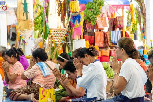 ภาพ No.92967:พิธีทอดกฐินสามัคคีทั่วไทย 5,000 วัด โดยคณะศิษยานุศิษย์วัดพระธรรมกาย น้อมบูชาธรรม 79 ปี หลวงพ่อธัมมชโย ณ วัดทรงศิรินาวาส จ.บุรีรัมย์ วันที่ 8 พฤศจิกายน พ.ศ.2566