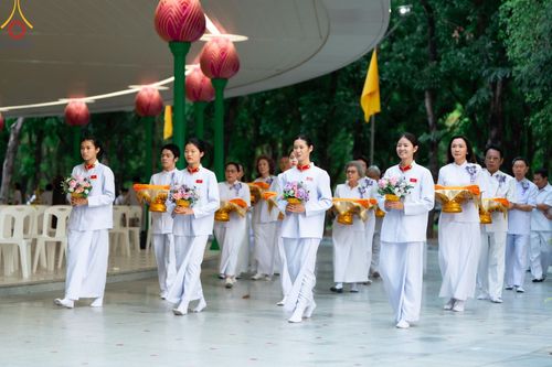 ภาพ No.136250:พิธีอุปสมบทสามเณรเตรียมสถาบันธรรมชัย รุ่นที่ 21 ณ โบสถ์พระไตรปิฏก วัดพระธรรมกาย วันเสาร์ที่ 4 พฤษภาคม พ.ศ.2567