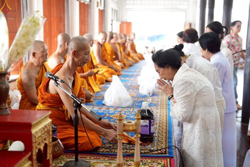 ภาพ No.252489:วันที่ 11 ตุลาคม พ.ศ. 2568 พิธีทอดกฐินสามัคคีทั่วไทย 30,000 วัด โดยคณะศิษยานุศิษย์ บูชาธรรม 81 ปี หลวงพ่อธัมมชโย ณ วัดบางวันทอง อ.บ้านแพ้ว จ.สมุทรสงคราม