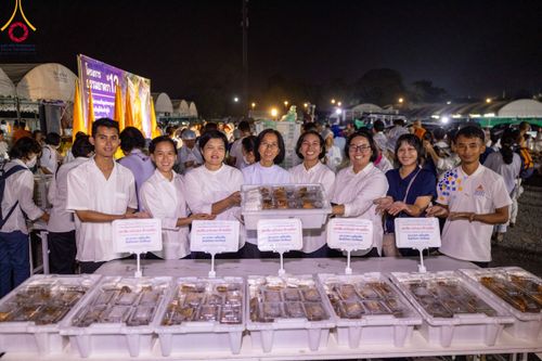 ภาพ No.116257:พิธีถวายภัตตาหารเป็นสังฆทาน แด่คณะพระธรรมยาตรา ปีที่ 12 วันที่ 21 มกราคม พ.ศ. 2567 ณ วัดโบสถ์(บน) บางคูเวียง จ.นนทบุรี