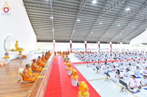 ภาพ No.174205:พิธีทอดกฐินสามัคคีสร้างทุกสิ่ง ปีที่ 8 ณ ธุดงคสถานอำนาจเจริญ ในโครงการกฐินสามัคคีทั่วไทย 30,000 วัด บูชาธรรม 80 ปี หลวงพ่อธัมมชโย โดยคณะศิษยานุศิษย์วัดพระธรรมกาย วันที่ 10 พฤศจิกายน พ.ศ. 2567