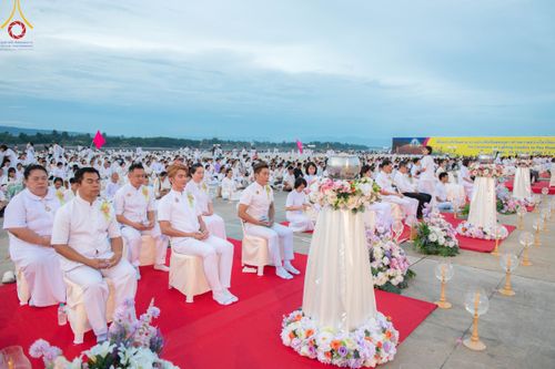 ภาพ No.91632:พิธีทอดผ้าป่า สร้างลานเอนกประสงค์พญานาค 4 ตระกูล จุดประทีปโคมลาน ถวายเป็นพุทธบูชา  สร้างความสว่างไสวให้กับแผ่นดินด้วยแสงธรรม วันอาทิตย์ที่ 29 ตุลาคม พ.ศ. 2566 ณ พุทธอุทยานนานาชาติ จังหวัดหนองคาย