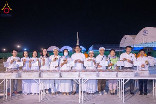 ภาพ No.117383:พิธีถวายภัตตาหารเป็นสังฆทาน แด่คณะพระธรรมยาตรา วันที่ 23 มกราคม พ.ศ. 2567 ณ อนุสรณ์สถานบางปลา อ.บางเลน จ.นครปฐม