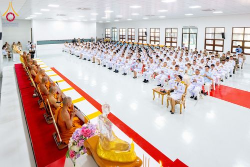 ภาพ No.237614:พิธีเจริญพระพุทธมนต์ ปฏิบัติธรรมเจริญสมาธิภาวนา และทำบุญตักบาตร ถวายพระราชกุศล เนื่องในโอกาสวันเฉลิมพระชนมพรรษา สมเด็จพระนางเจ้าสิริกิติ์ พระบรมราชินีนาถ พระบรมราชชนนีพันปีหลวง วันอังคารที่ 12 สิงหาคม พ.ศ. 2568  ณ อาคารปลูกศรัทธา 2 วัดพระธรรมกาย 