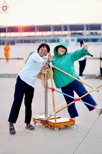 ภาพ No.120822:V.20 เป็นปลื้ม การเตรียมงาน เก็บงาน การรับบุญของเจ้าหน้าที่หน่วยงานต่างๆ เพื่อโครงการธรรมยาตรา กตัญญูบูชา มหาปูชนียาจารย์ พระมงคลเทพมุนี (สด จนฺทสโร) พระผู้ปราบมาร อนุสรณ์สถาน 7 แห่ง ปีที่ 12 ระหว่างวันที่ 2 - 31 มกราคม พ.ศ.2567