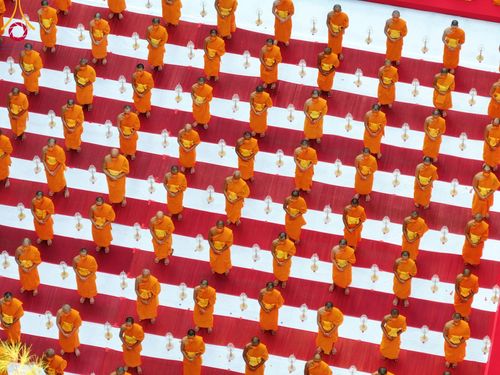 ภาพ No.107092:พิธีจุดประทีปถวายเป็นพุทธบูชา และบูชาธรรมมหาปูชนียาจารย์ ในโครงการธรรมยาตรากตัญญูบูชา มหาปูชนียาจารย์ พระมงคลเทพมุนี(สด จนฺทสโร) พระผู้ปราบมาร  อนุสรณ์สถาน 7 แห่ง ปีที่ 12  วันที่ 6 มกราคม พ.ศ. 2567 ณ อนุสรณ์สถานมหาวิหารพระมงคลเทพมุนี อ.สองพี่น้อง จ.สุพร