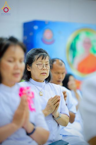 ภาพ No.221350:วันอาทิตย์ที่ 27 เมษายน พ.ศ. 2568 พิธีเจริญพระพุทธมนต์สมโภชดวงแก้วธรรมชัย เนื่องในโอกาสบูชาธรรม 81 ปีหลวงพ่อธัมมชโย อัญเชิญประดิษฐานเนื่องในโอกาสสถาปนาวัดพระธรรมกายไอซ์แลนด์ ณ อาคารปลูกศรัทธา 1 วัดพระธรรมกาย อำเภอคลองหลวง จังหวัดปทุมธานี